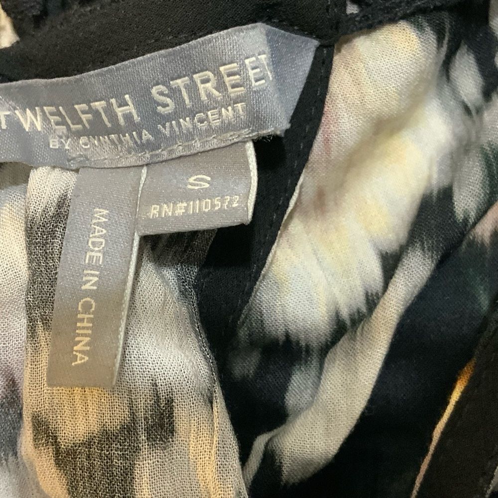 Twelfth Street By Cynthia Vincent top size Small - Picture 9 of 13